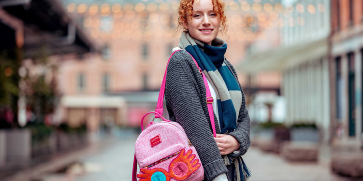 Harry Potter New York: Shop Exclusive Wands & Robes Online